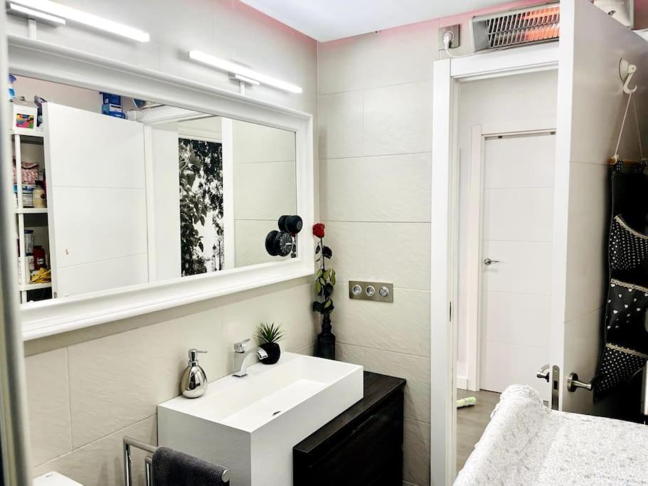 Nuevo!! Apartamento Lujo&Confort. Parking 세비야 외부 사진